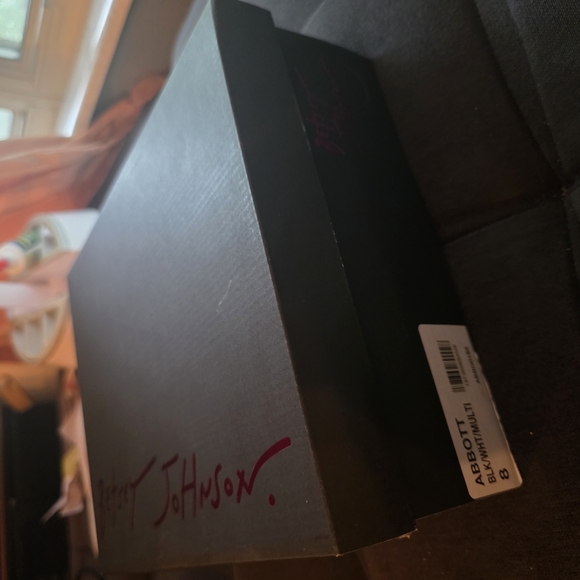 Betsey Johnson Black and White Flats with Playful Design - Picture 4 of 4